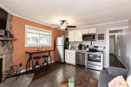 unit-3228-301 Pinnacle Inn Rd, Beech Mountain, NC, 28604-7479 | Card Image