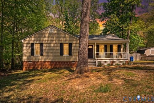 7500 Flag Tail Dr, Midlothian, VA, 23112-6152 | Card Image