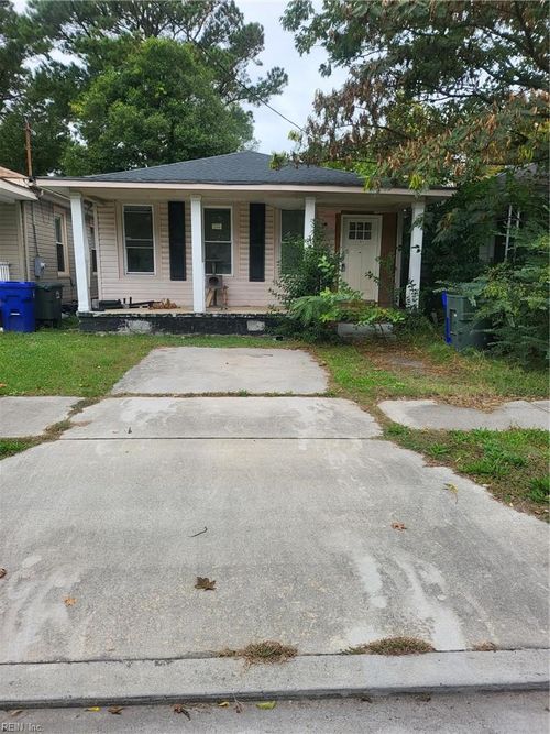 2945 Marne Ave, Norfolk, VA, 23509-2521 | Card Image
