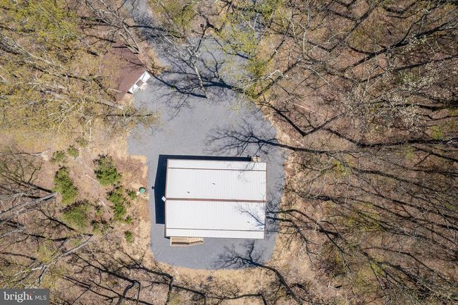 275 Oak Forest Ln, House other with 2 bedrooms, 2 bathrooms and null parking in BERKELEY SPRINGS WV | Image 37