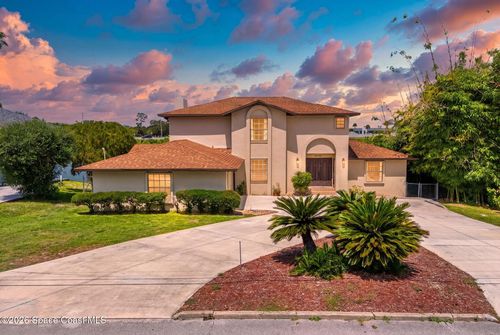 750 Whitmire Dr, Melbourne, FL, 32935-6968 | Card Image