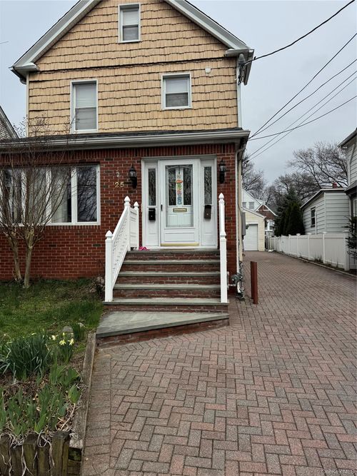 2nd-floor-25 Daisy Ave, Floral Park, NY, 11001-2519 | Card Image