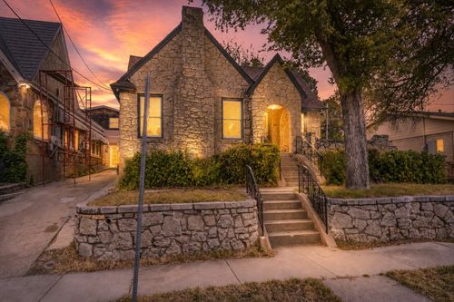 708 Blaylock Dr, Dallas, TX, 75203-1340 | Card Image