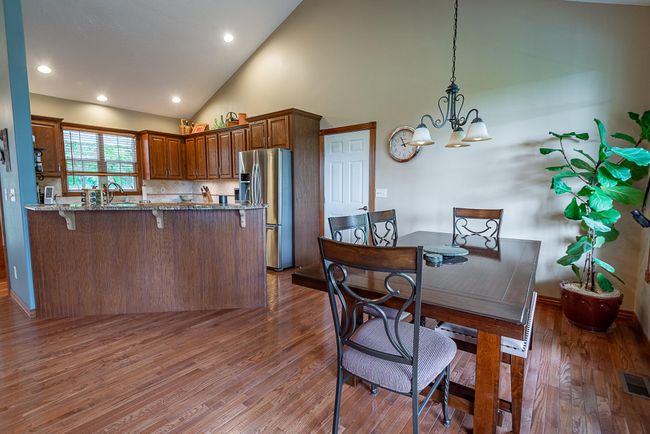 Kitchen/Dining | Image 12