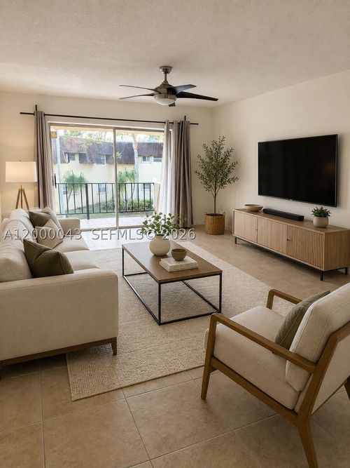 16-3-9108 Sw 137th Ter, Miami, FL, 33176-6880 | Card Image