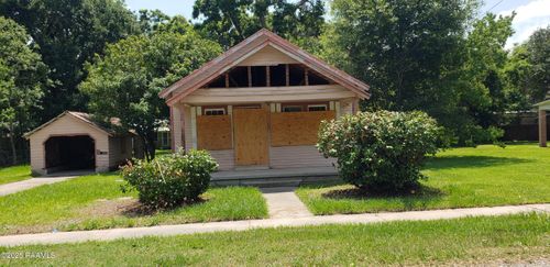 411 Lyman St, Abbeville, LA, 70510-6901 | Card Image