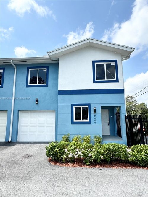 932-926 Nw 2nd St, Fort Lauderdale, FL, 33311-8912 | Card Image