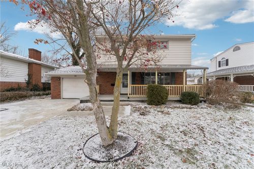 848 Jamestown Avenue, Elyria, OH, 44035 | Card Image