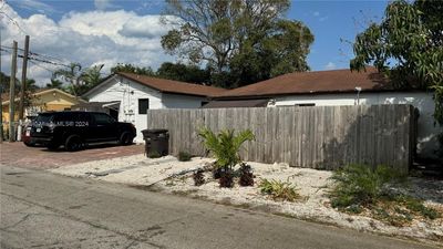 443 Kern St, Home with 0 bedrooms, 0 bathrooms and 7 parking in West Palm Beach FL | Image 2