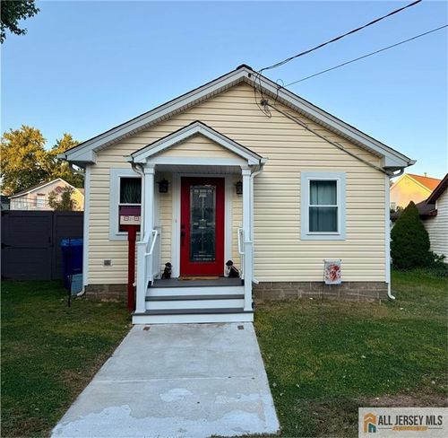 21 Lantana Way, South Amboy, NJ, 08879-2722 | Card Image
