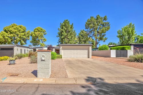 110 W Tam Oshanter Dr, Phoenix, AZ, 85023-6213 | Card Image