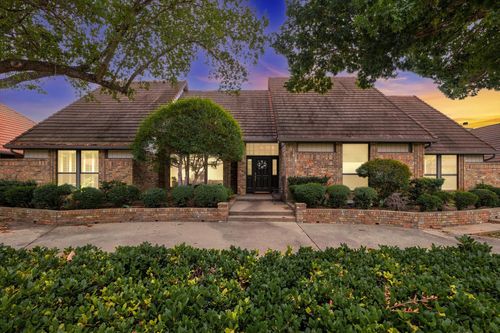 923 Wellington Dr, Duncanville, TX, 75137-2140 | Card Image