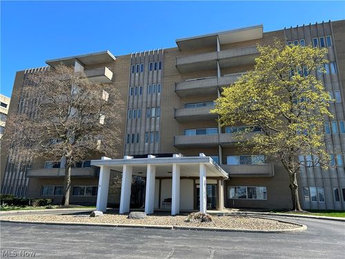 204-3167 Linden Rd, Rocky River, OH, 44116-4157 | Card Image
