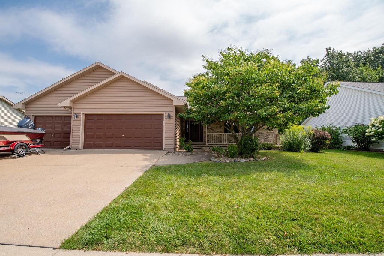 Woodstock St, Oshkosh, WI 54904