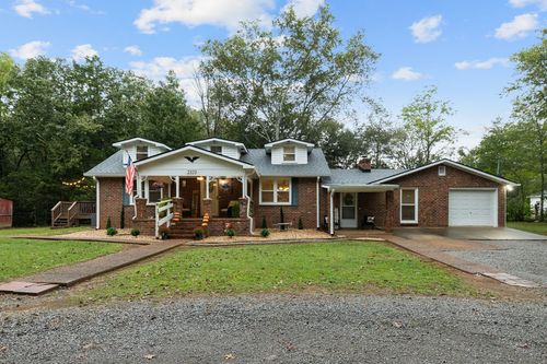 2323 Richland Richardson Rd, Murfreesboro, TN, 37130-7107 | Card Image