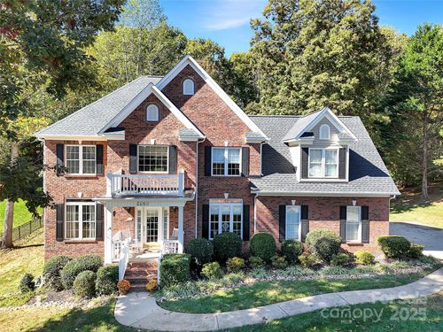 4925 Brookridge Dr Ne, Hickory, NC, 28601-8791 | Card Image