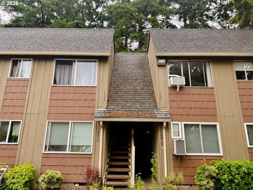 16837 Se Powell Blvd, Portland, OR, 97236-1749 | Card Image