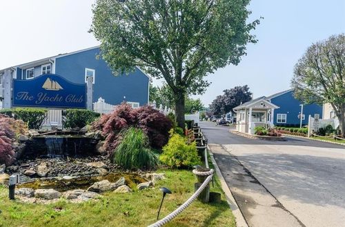 unit-63-100 Baker Ct, Island Park, NY, 11558-2266 | Card Image
