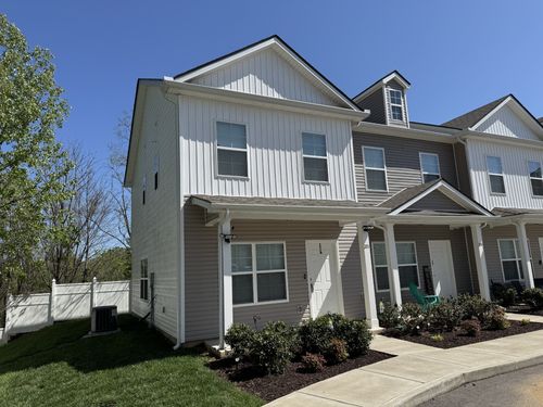 201 Tara Ct, Columbia, TN, 38401-3388 | Card Image