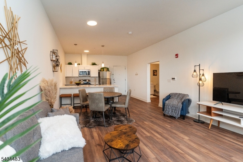 Residential Lease in Bound Brook Boro 2