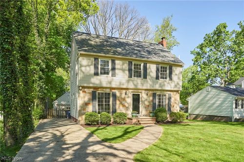 126 Bennington Rd, Akron, OH, 44313-6204 | Card Image