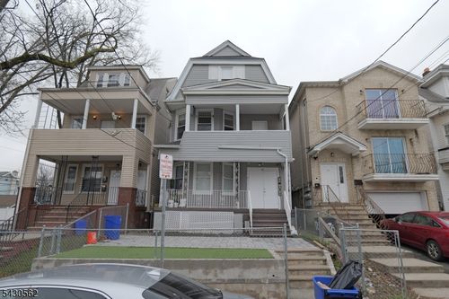 84 Scheerer Ave, Newark, NJ, 07112-2592 | Card Image