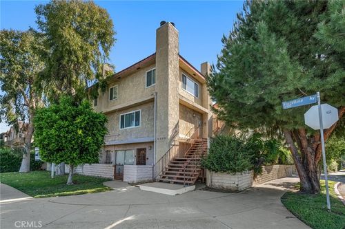 6-6438 Hazeltine Avenue, Van Nuys, CA, 91401 | Card Image
