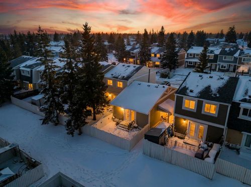 338 Georgian Villas Ne, Calgary, AB, T2A7E2 | Card Image