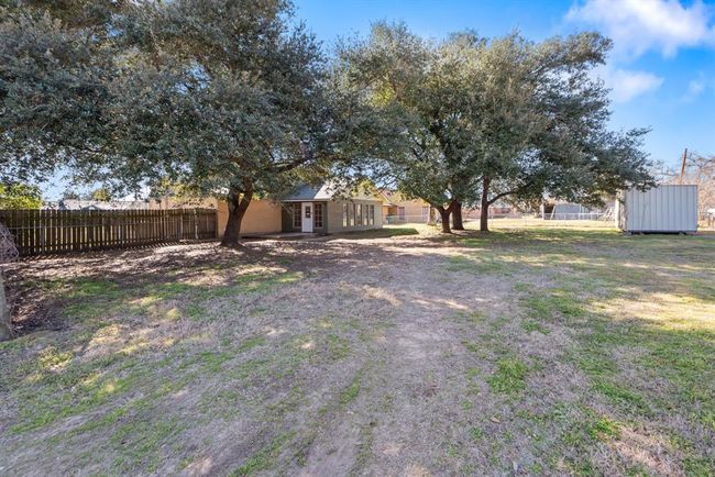 522 E Colorado St, House other with 4 bedrooms, 2 bathrooms and null parking in Bremond TX | Image 21