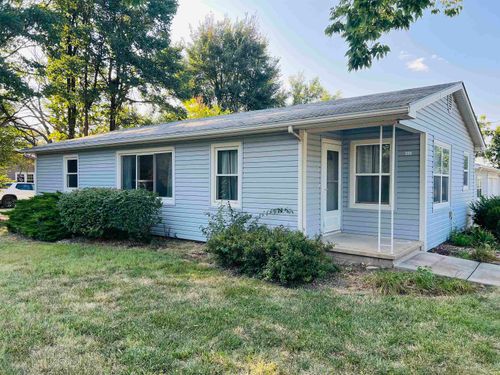 200 Garfield St, Walton, KS, 67151-8840 | Card Image