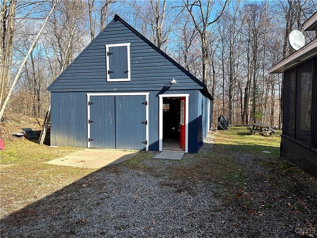 Garage | Image 36