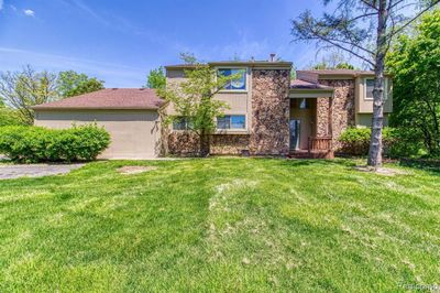 29295 Wildbrook Drive, Home with 4 bedrooms, 2 bathrooms and null parking in Southfield MI | Image 1