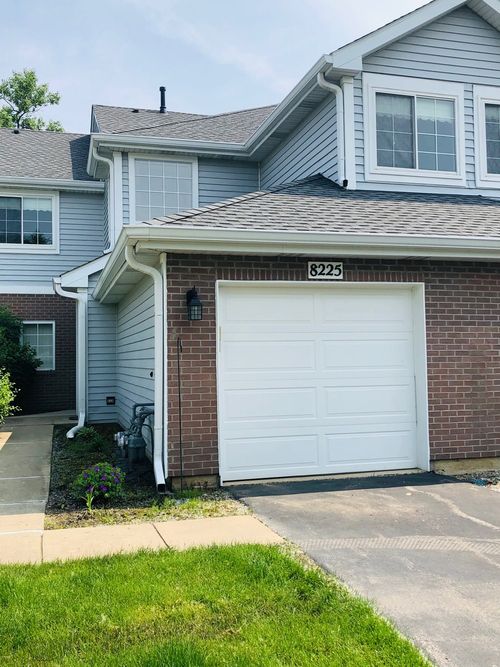 8225-8225 Ripple Ridge Cv, Darien, IL, 60561 | Card Image