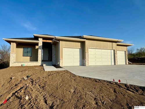 8958 Von St, Papillion, NE, 68046-5994 | Card Image