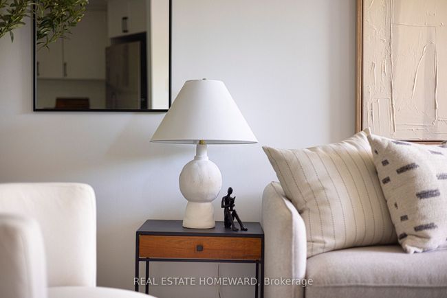 503 - 716 Kingston Rd, Condo with 2 bedrooms, 1 bathrooms and 1 parking in Toronto ON | Image 6