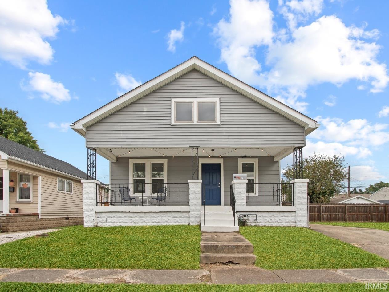 1624 E Illinois St, Pending in Evansville - eXp Realty