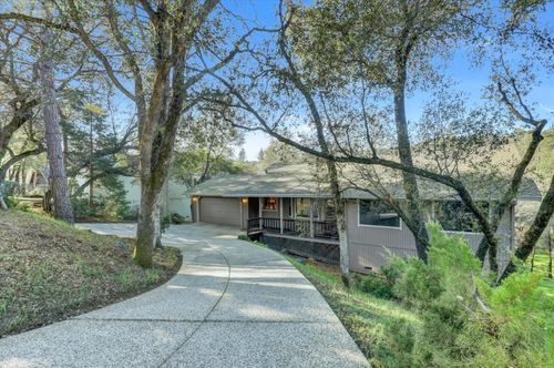 20468 Chaparral Circle, Penn Valley, CA, 95946 | Card Image