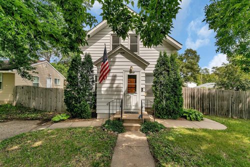 212 30th Ave N, Saint Cloud, MN, 56303-4130 | Card Image
