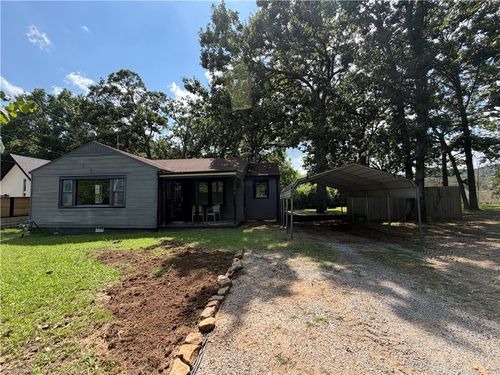1095 S Ray Ave, Fayetteville, AR, 72701-7320 | Card Image