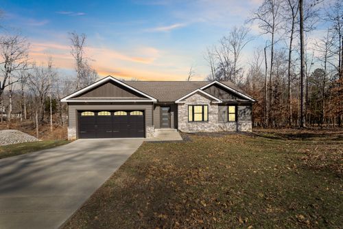 1517 Ridgeview Run, Lynchburg, TN, 37352-5929 | Card Image