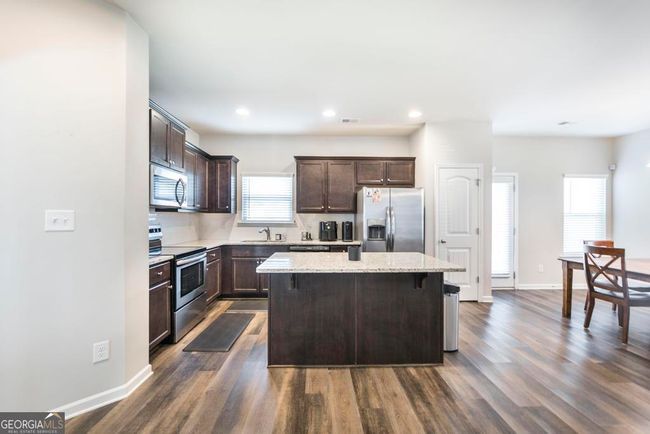 196 Amelia Dr, House other with 4 bedrooms, 3 bathrooms and null parking in Byron GA | Image 8