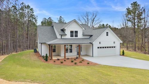 764 Everett Springs Rd Ne, Calhoun, GA, 30701-6940 | Card Image