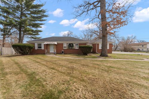 5397 Cleveland St, Merrillville, IN, 46410-1137 | Card Image