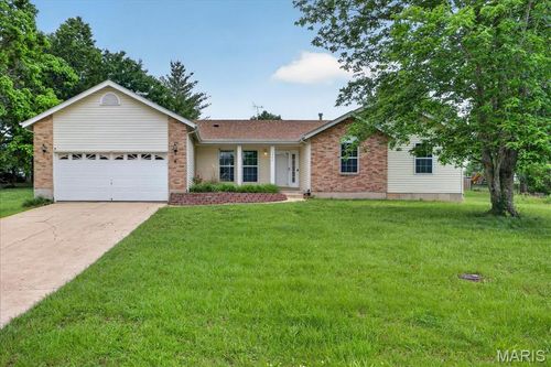 1942 Kesha Ct, Pacific, MO, 63069-5566 | Card Image