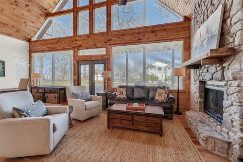 129 Eagleview Cir, Pottsboro, TX, 75076-4757 | Card Image