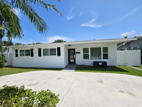 1426 Coolidge St, Hollywood, FL, 33020-2555 | Card Image