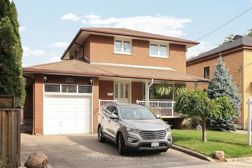 334 Rimilton Ave, Etobicoke, ON, M8W2E4 | Card Image