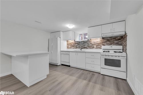 17B Victor Blvd, Hamilton, ON, L9A2V3 | Card Image