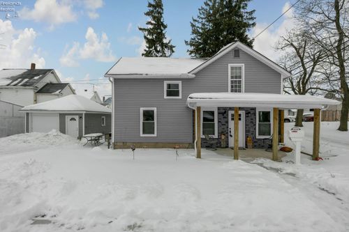 111 E Tiffin St, Willard, OH, 44890-1518 | Card Image