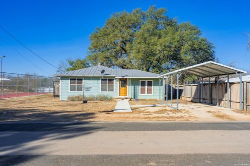 105 Avenue A, Center Point, TX, 78010 | Card Image